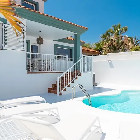 Veaco With Jacuzzi And Private Pool Corralejo