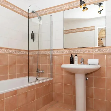 Veaco With Jacuzzi And Private Pool