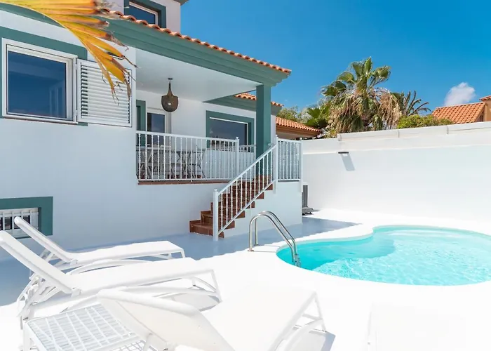 Veaco With Jacuzzi And Private Pool Corralejo